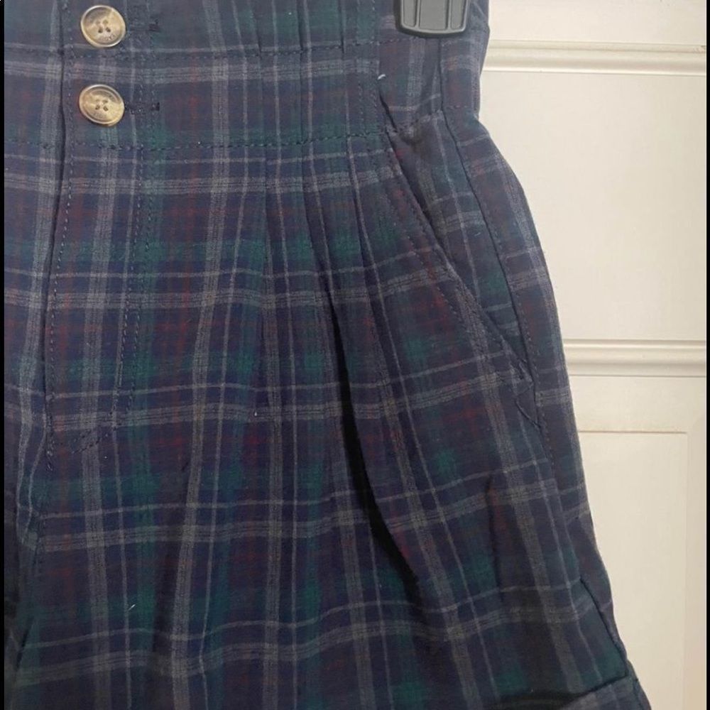 American Eagle High Waisted plaid Mom Shorts - Picture 5 of 6